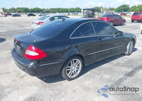 2009 Mercedes-Benz Clk 350 z USA, uszkodzony, nr VIN WDBTJ56H39F269302